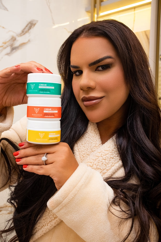 KIT FACIAL ÁGUA MICELAR + CREME FACIAL HIALURÔNICO + SÉRUM HIALURÔNICO