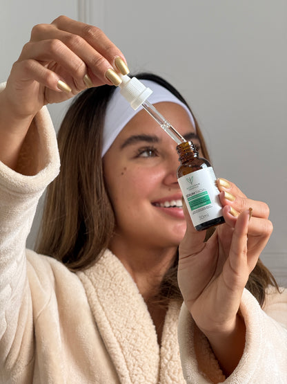 SÉRUM FACIAL COM ÁCIDO HIALURÔNICO 30ml