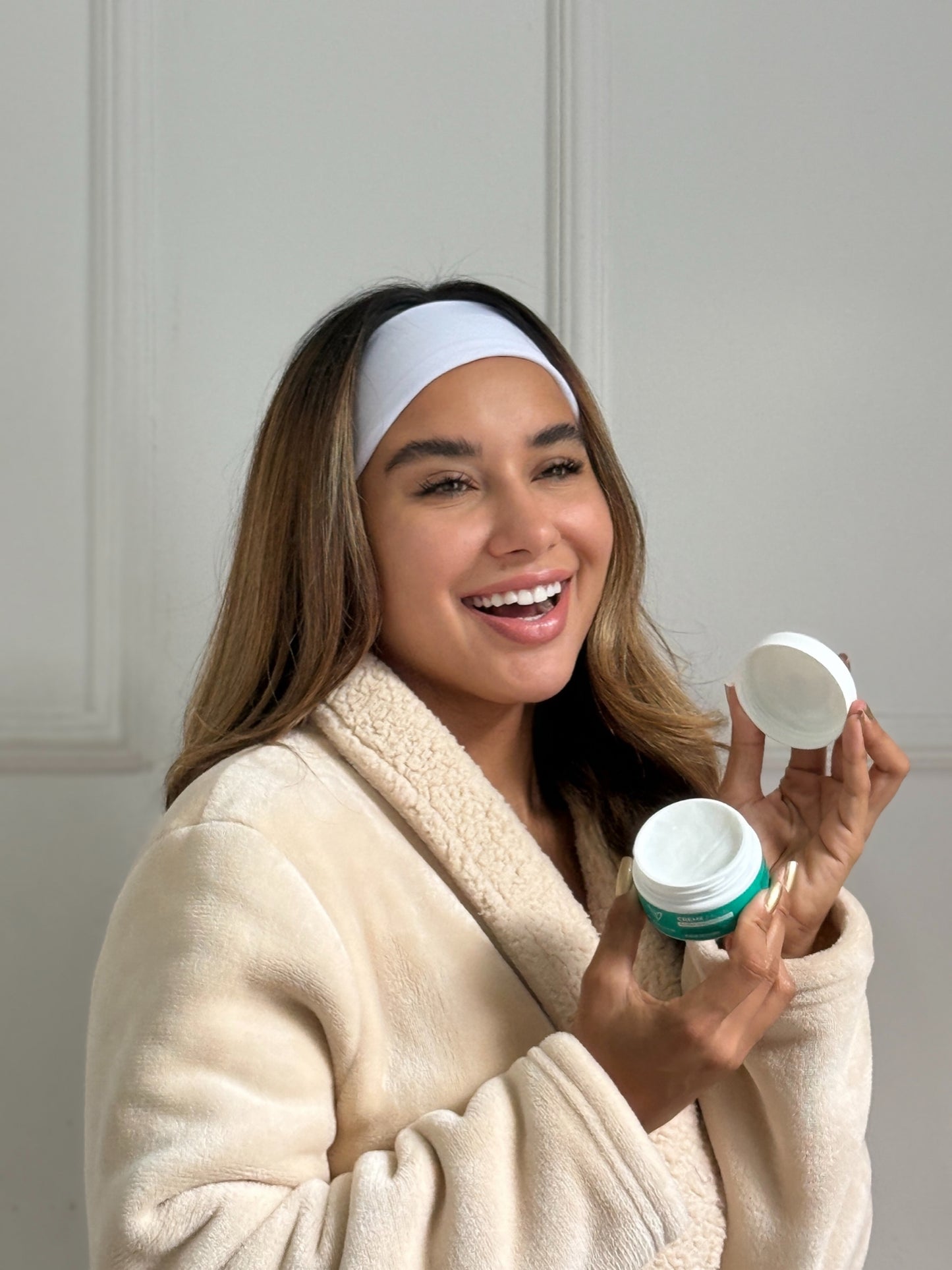 CREME FACIAL COM ÁCIDO HIALURÔNICO  50g